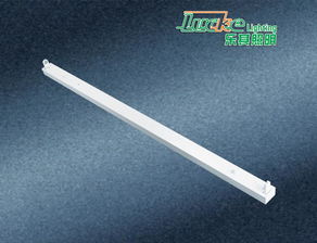 樂(lè)其照明佛山廠家 專(zhuān)業(yè)供應(yīng)工程帶罩熒光燈T5支架及LED支架，價(jià)格實(shí)惠，品質(zhì)保證